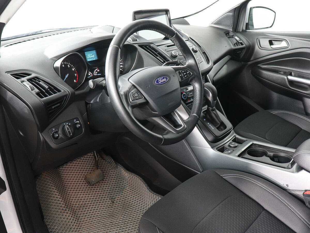 Купить Ford Kuga, 2017, 51 577 км, фото №9