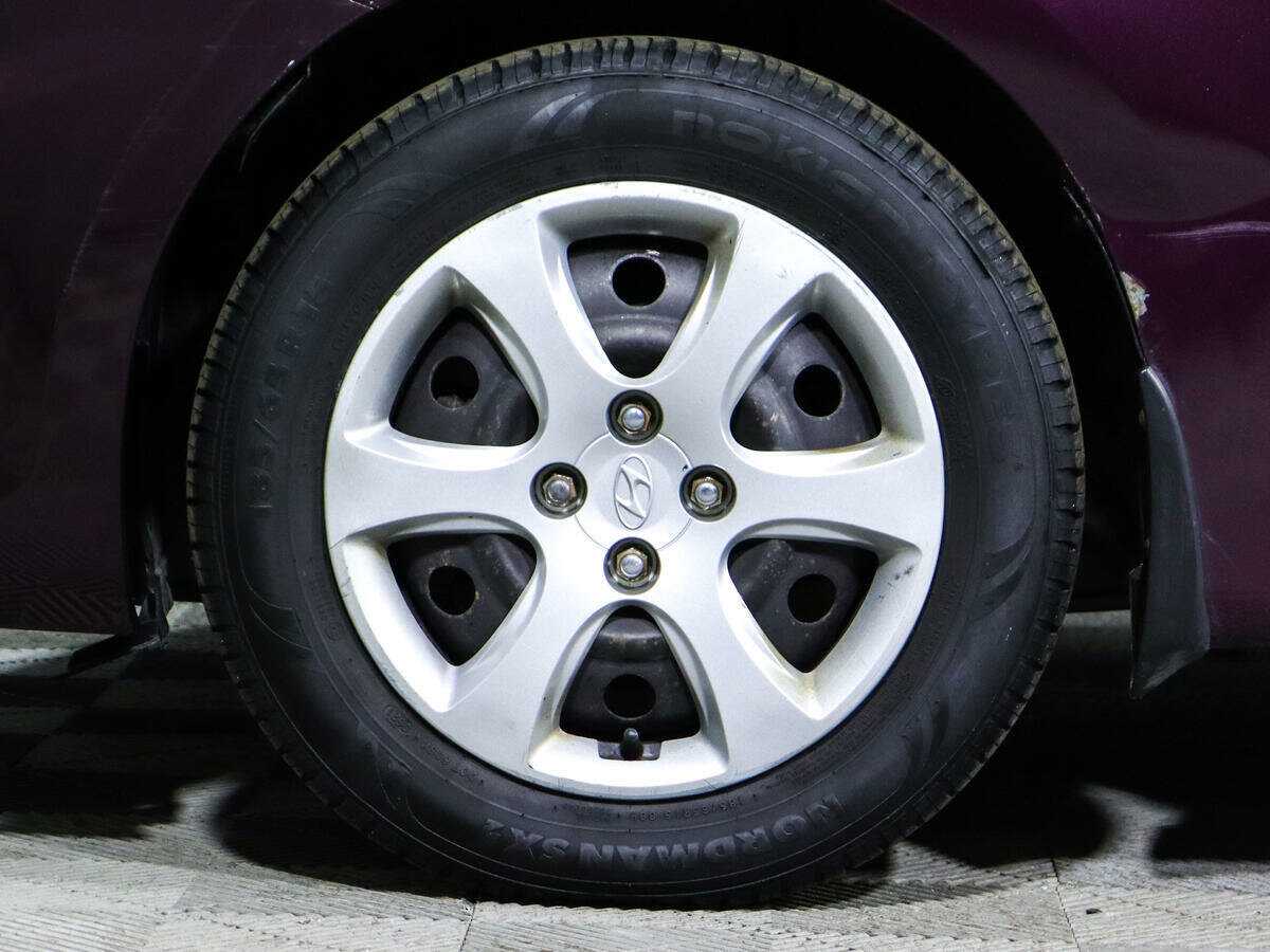 Купить Hyundai Solaris, 2012, 134 915 км, фото №17