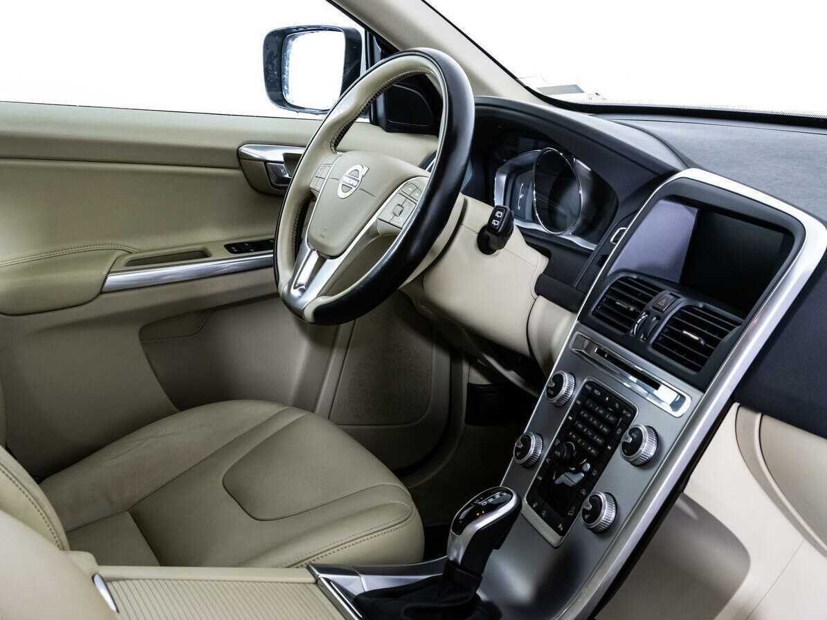 Купить Volvo XC60, 2016, 60 990 км, фото №11