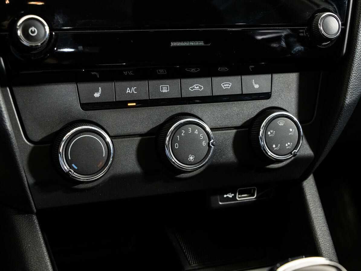 Купить Skoda Octavia, 2018, 66 722 км, фото №14
