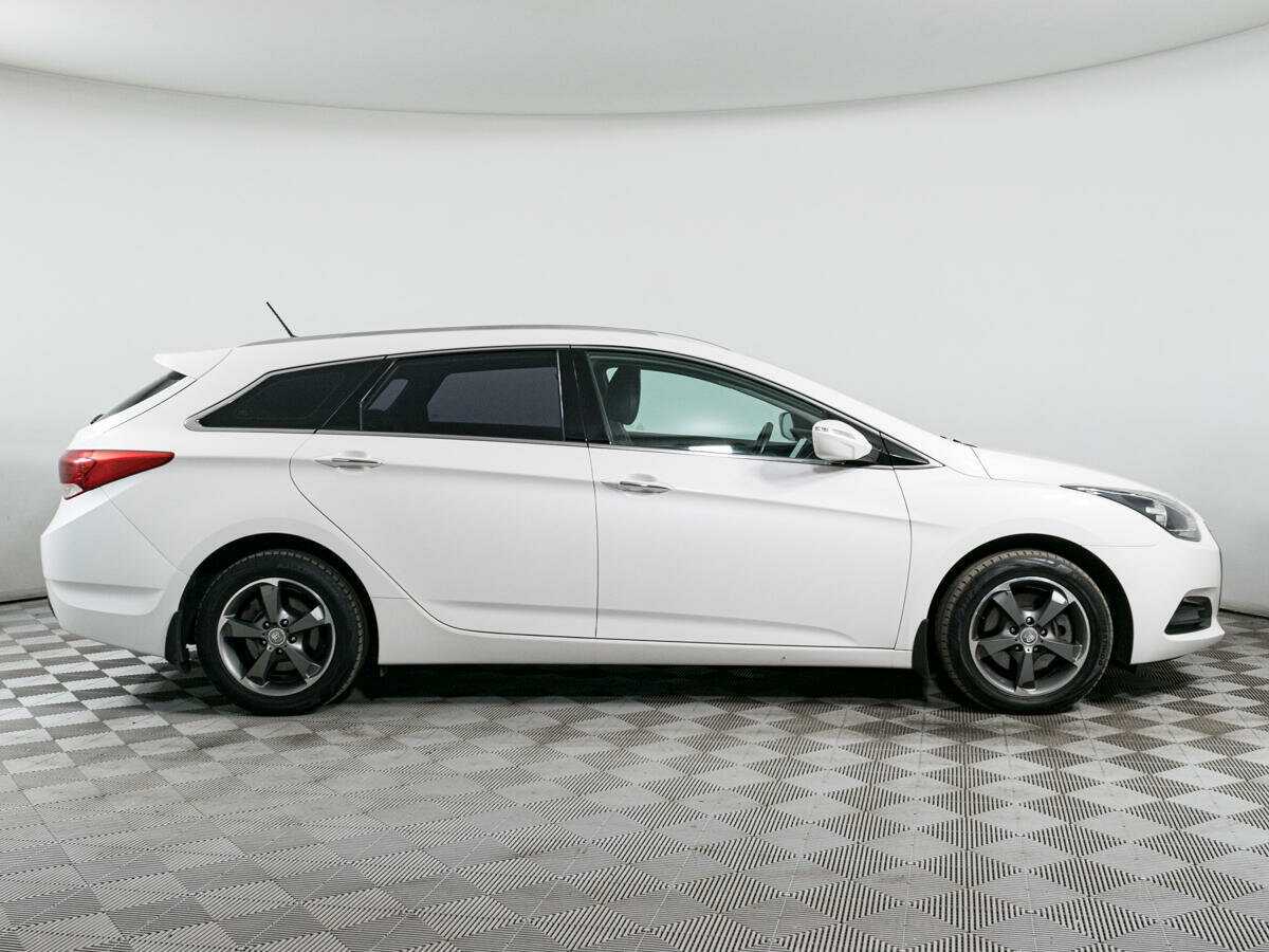 Купить Hyundai i40, 2016, 190 956 км, фото №4