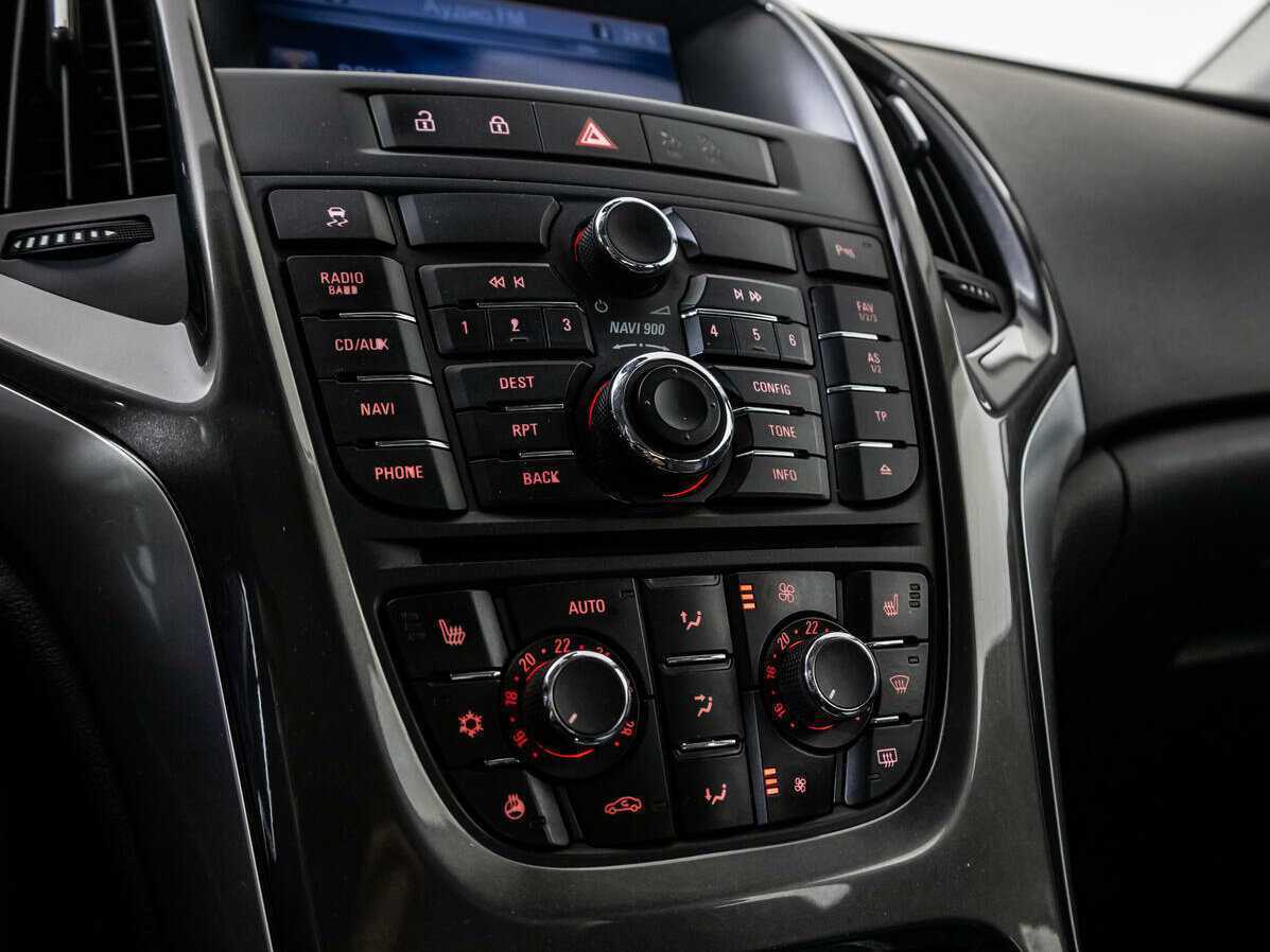 Купить Opel Astra, 2012, 226 020 км, фото №14