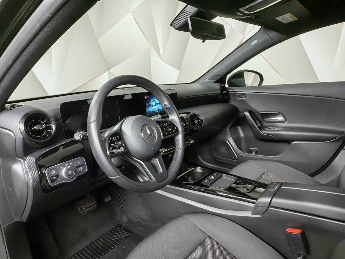 Купить Mercedes-Benz A-Класс 200, 2019, 37 817 км, фото №14