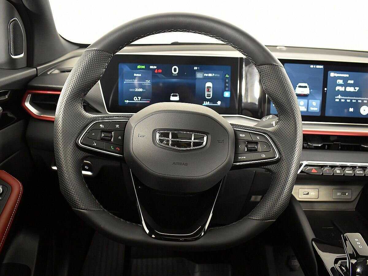 Купить Geely Coolray, 2023, 2 097 км, фото №11