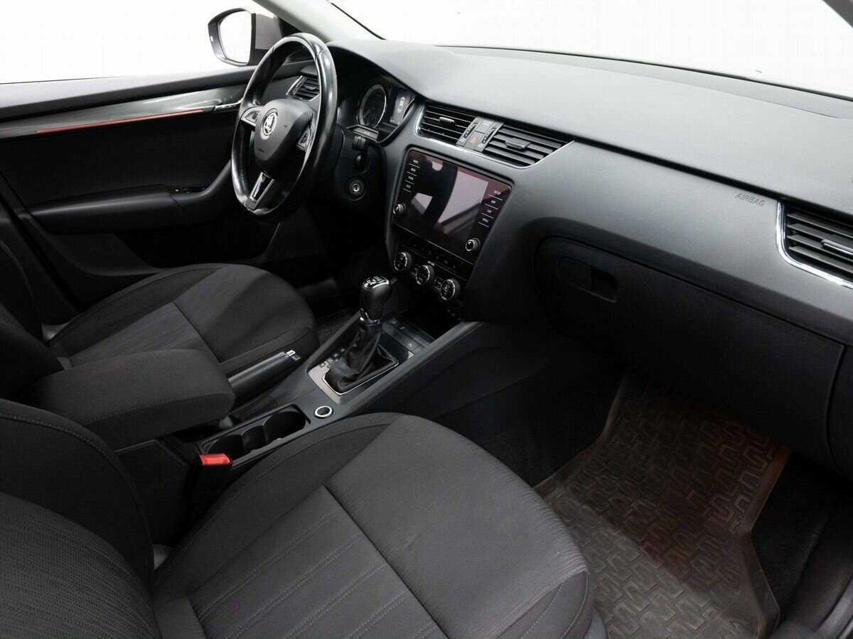 Купить Skoda Octavia, 2017, 182 500 км, фото №11