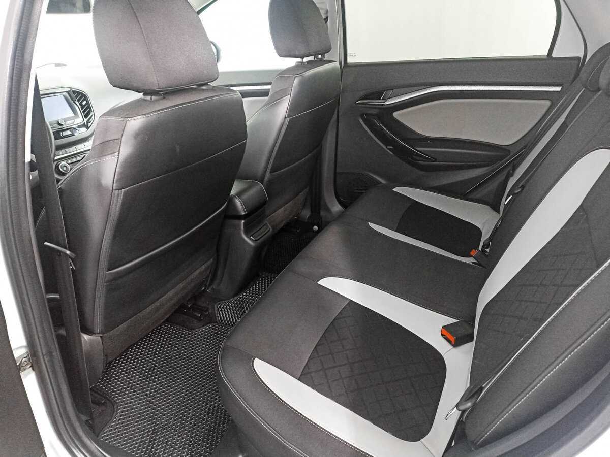 Купить Lada (ВАЗ) Vesta SW Cross, 2017, 100 241 км, фото №10