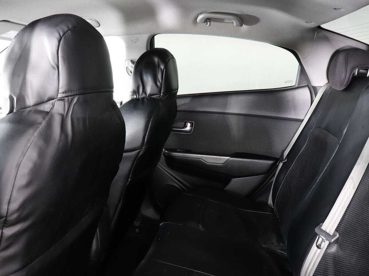 Купить Kia Rio, 2017, 100 500 км, фото №12