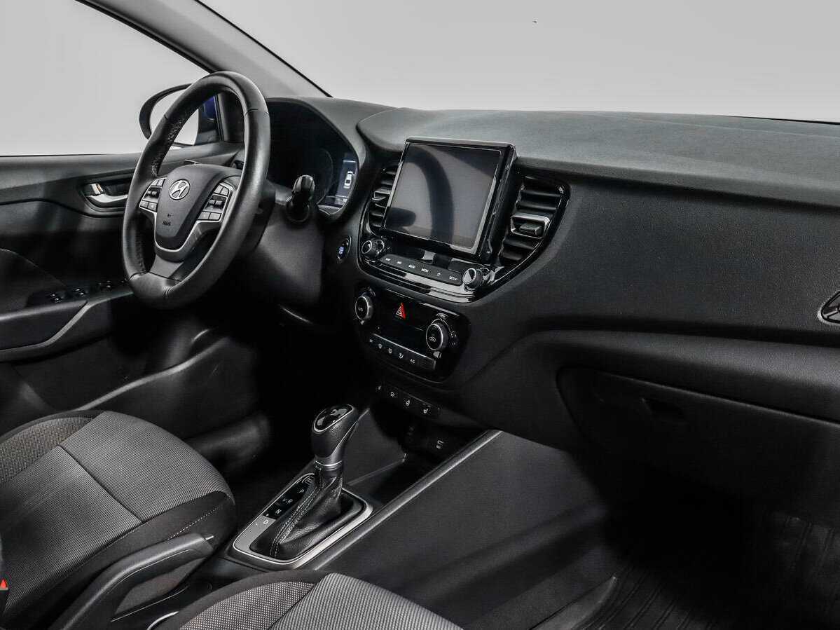 Купить Hyundai Solaris, 2021, 102 982 км, фото №12