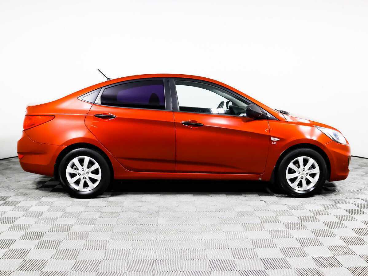 Купить Hyundai Solaris, 2012, 177 289 км, фото №4