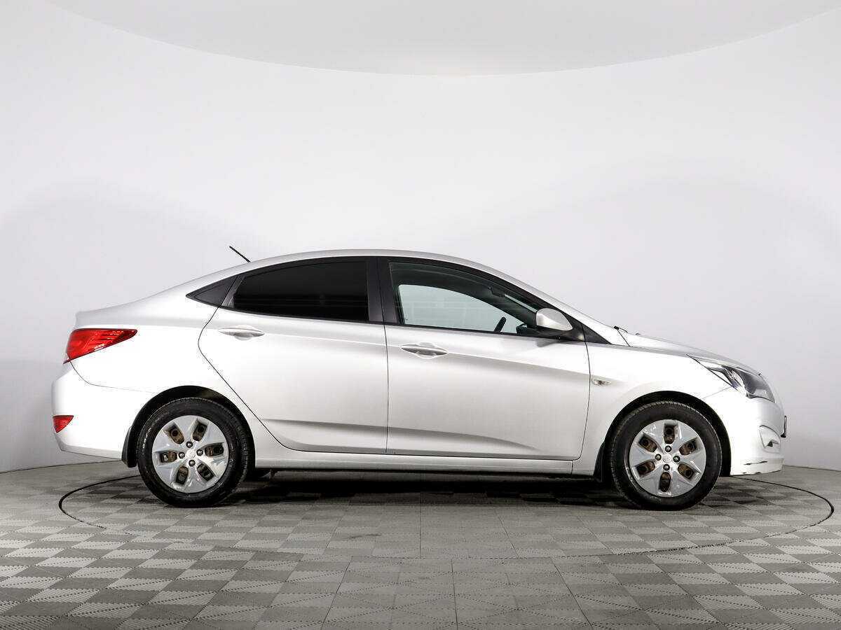 Купить Hyundai Solaris, 2016, 202 090 км, фото №4