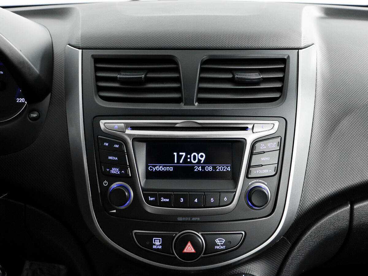 Купить Hyundai Solaris, 2016, 202 090 км, фото №13