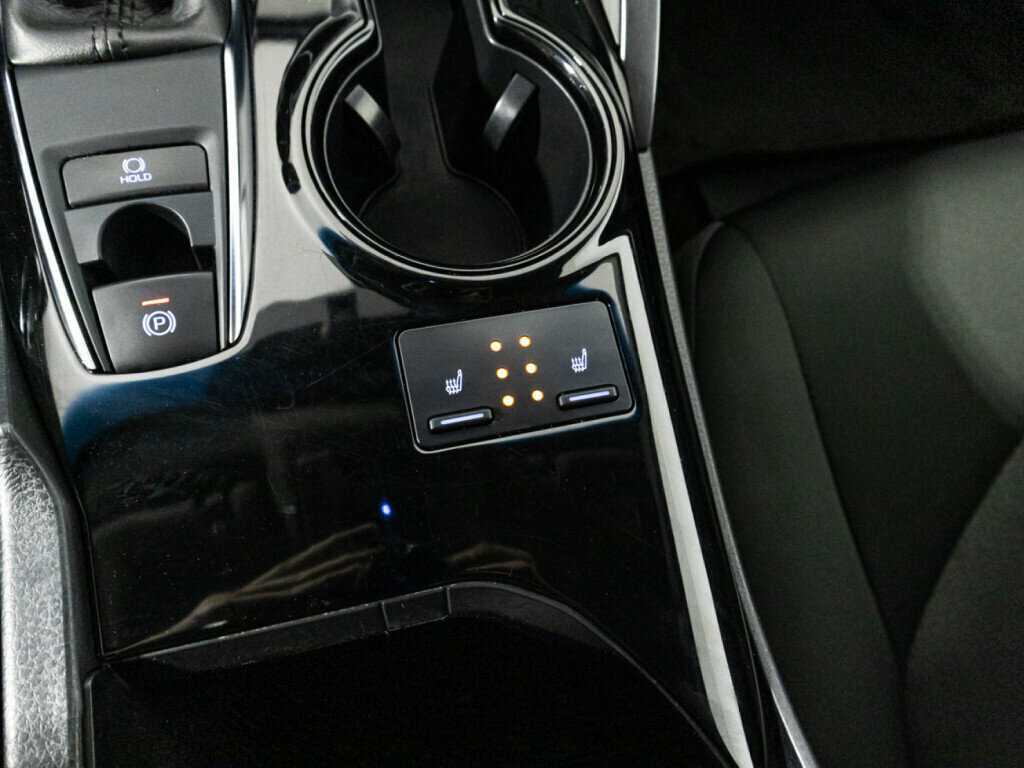 Купить Toyota Camry, 2019, 86 166 км, фото №16