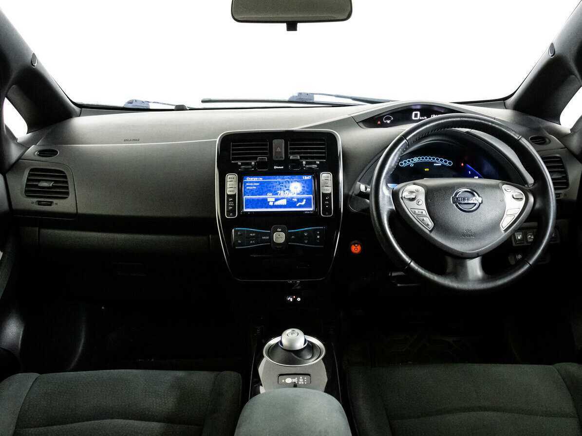 Купить Nissan Leaf, 2013, 107 948 км, фото №10