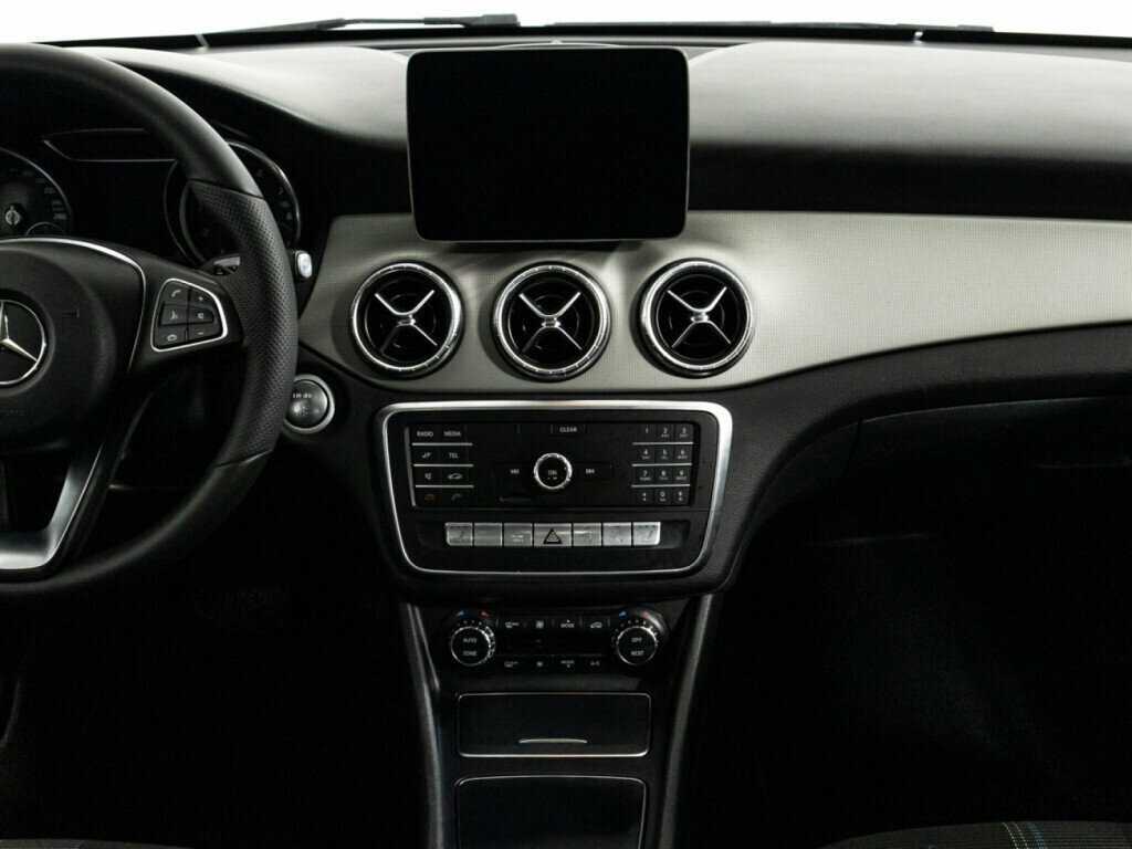 Купить Mercedes-Benz CLA 200, 2018, 118 094 км, фото №14