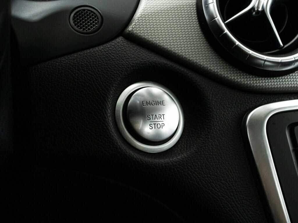 Купить Mercedes-Benz CLA 200, 2018, 118 094 км, фото №16
