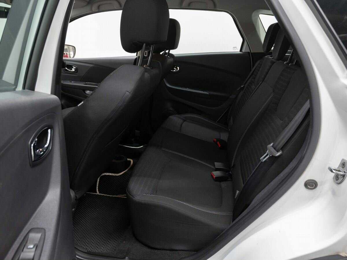 Купить Renault Kaptur, 2017, 38 213 км, фото №9