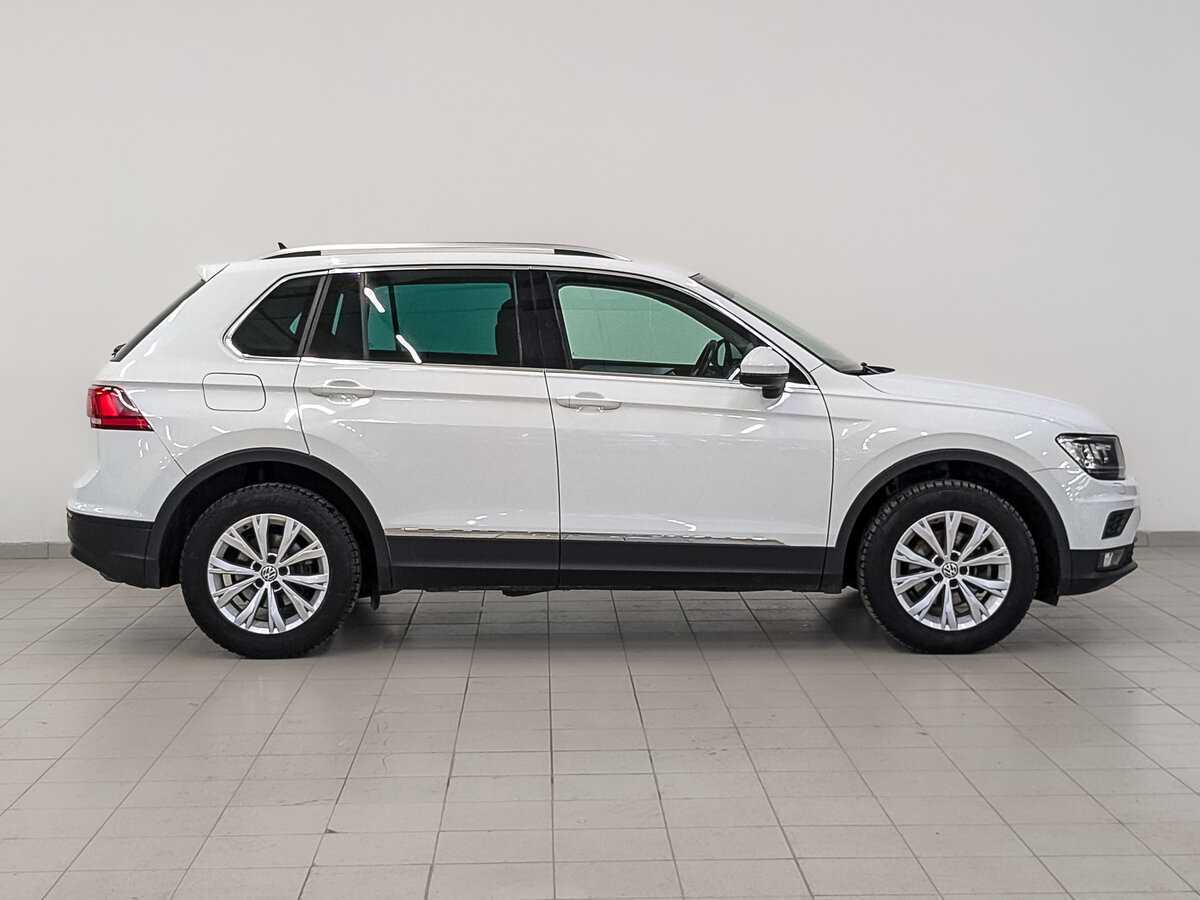 Купить Volkswagen Tiguan, 2018, 92 135 км, фото №4
