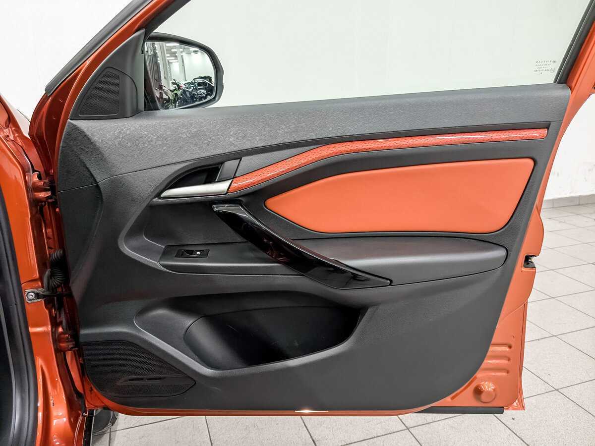 Купить Lada (ВАЗ) Vesta SW Cross, 2019, 99 311 км, фото №23