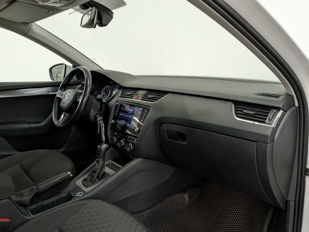 Купить Skoda Octavia, 2017, 216 162 км, фото №11