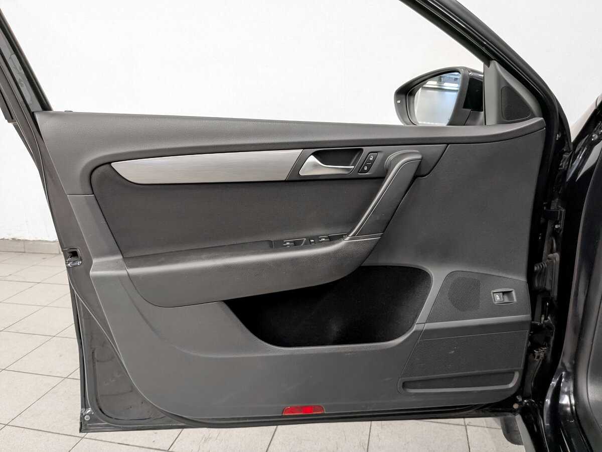 Купить Volkswagen Passat, 2012, 160 788 км, фото №17