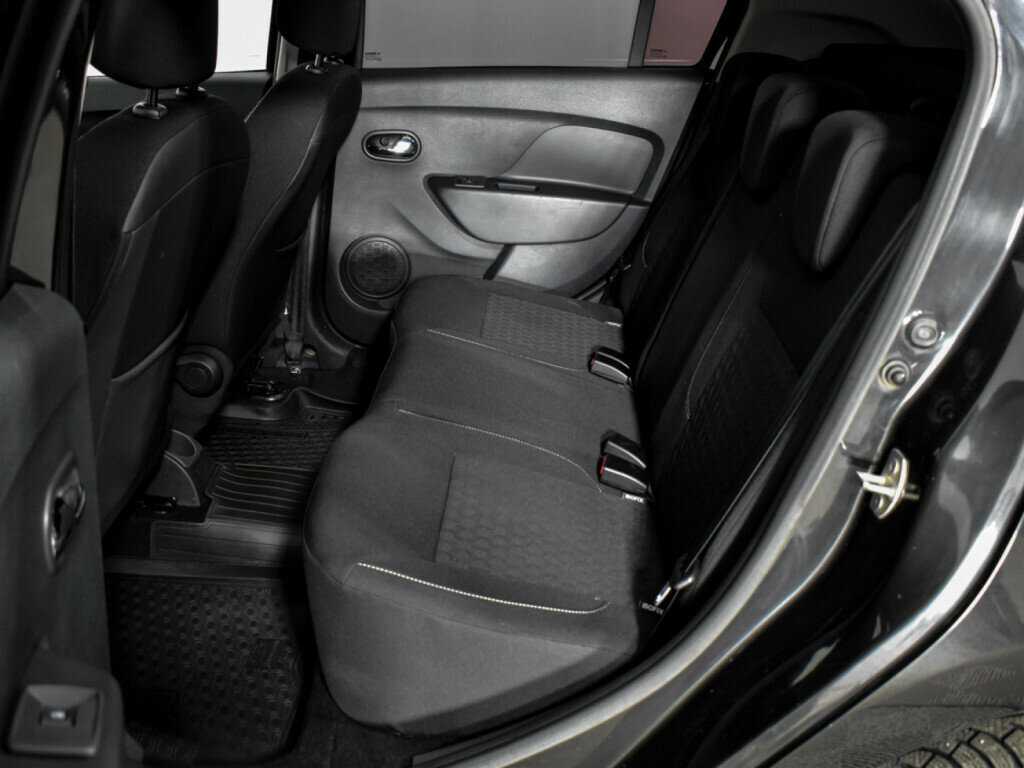 Купить Renault Logan, 2017, 118 446 км, фото №9