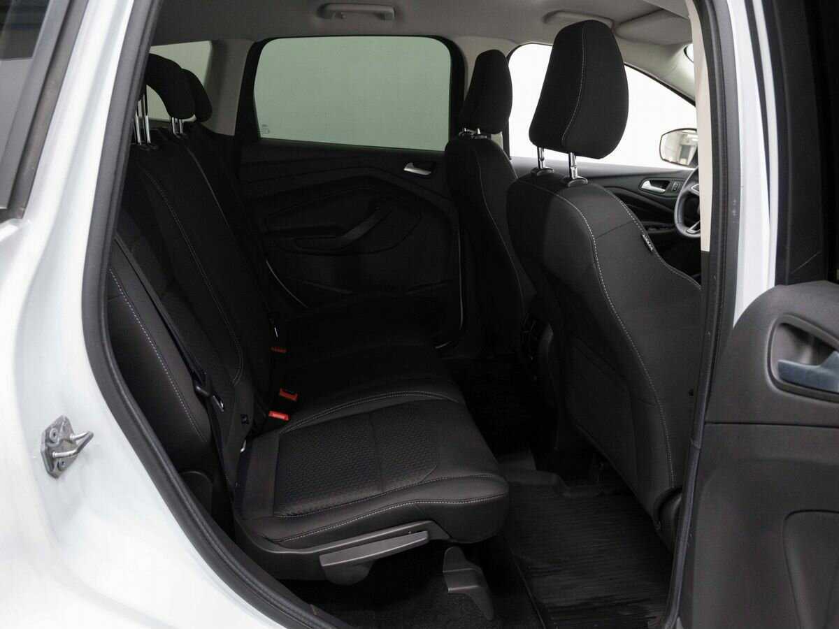 Купить Ford Kuga, 2017, 49 000 км, фото №12