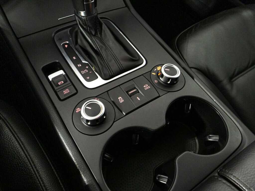 Купить Volkswagen Touareg, 2013, 230 000 км, фото №14