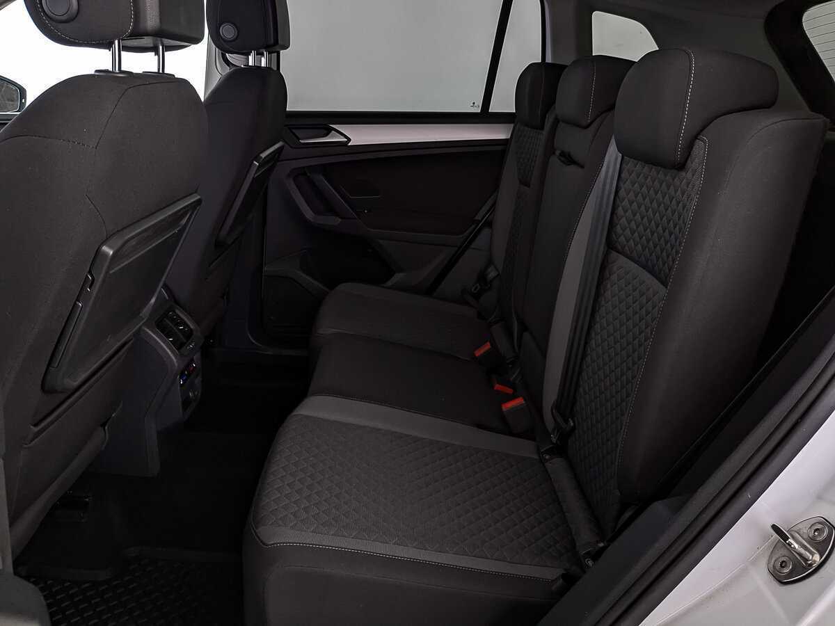 Купить Volkswagen Tiguan, 2018, 96 941 км, фото №16