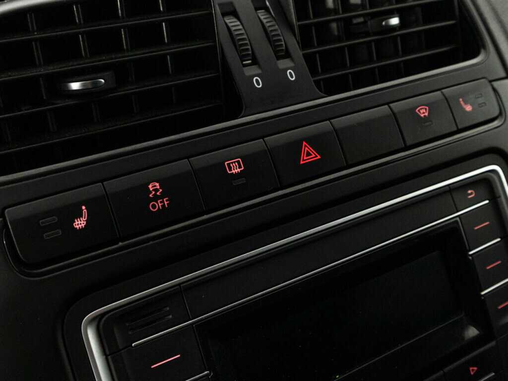 Купить Volkswagen Polo, 2016, 168 171 км, фото №16