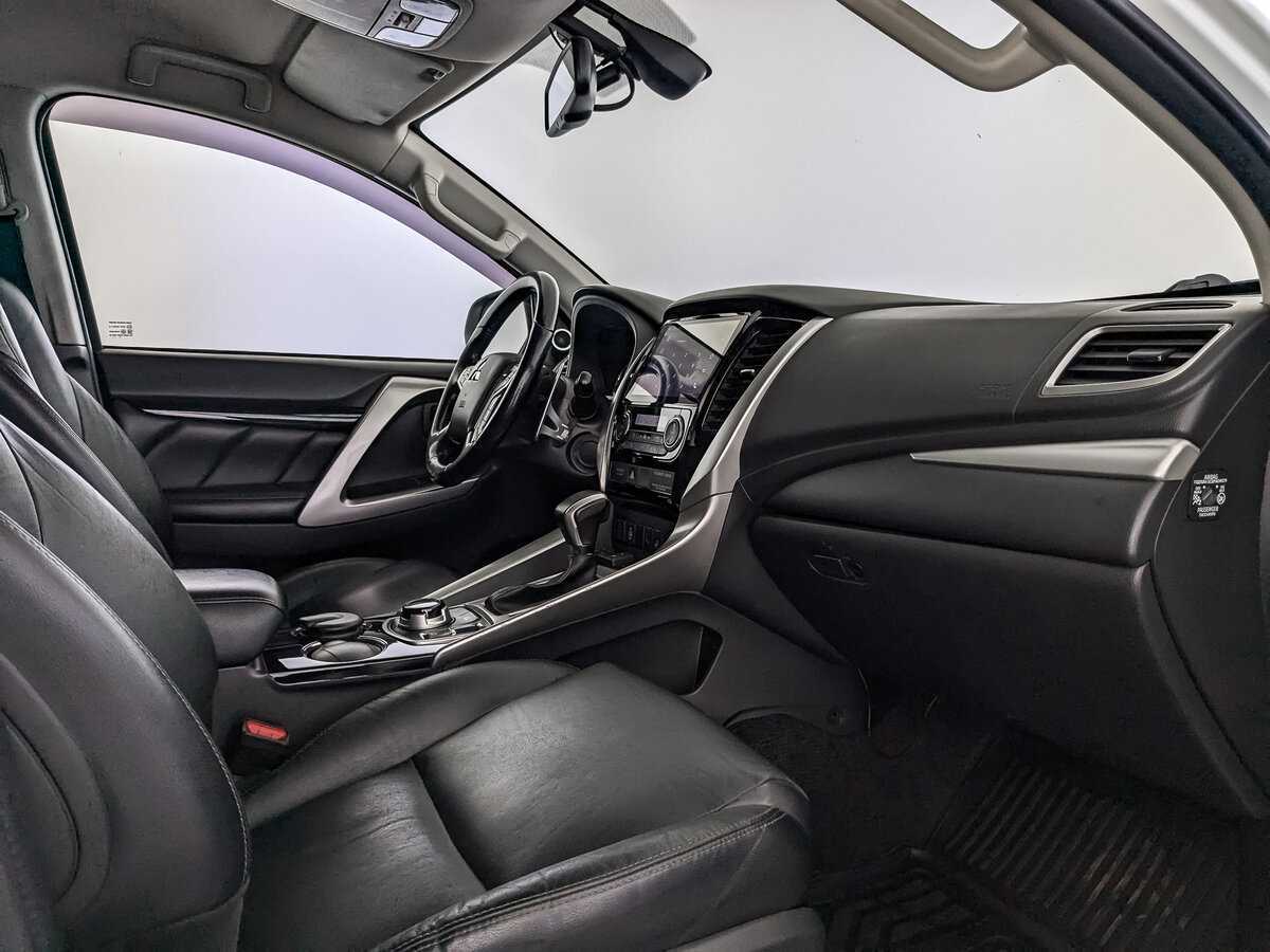 Купить Mitsubishi Pajero Sport, 2017, 187 635 км, фото №11