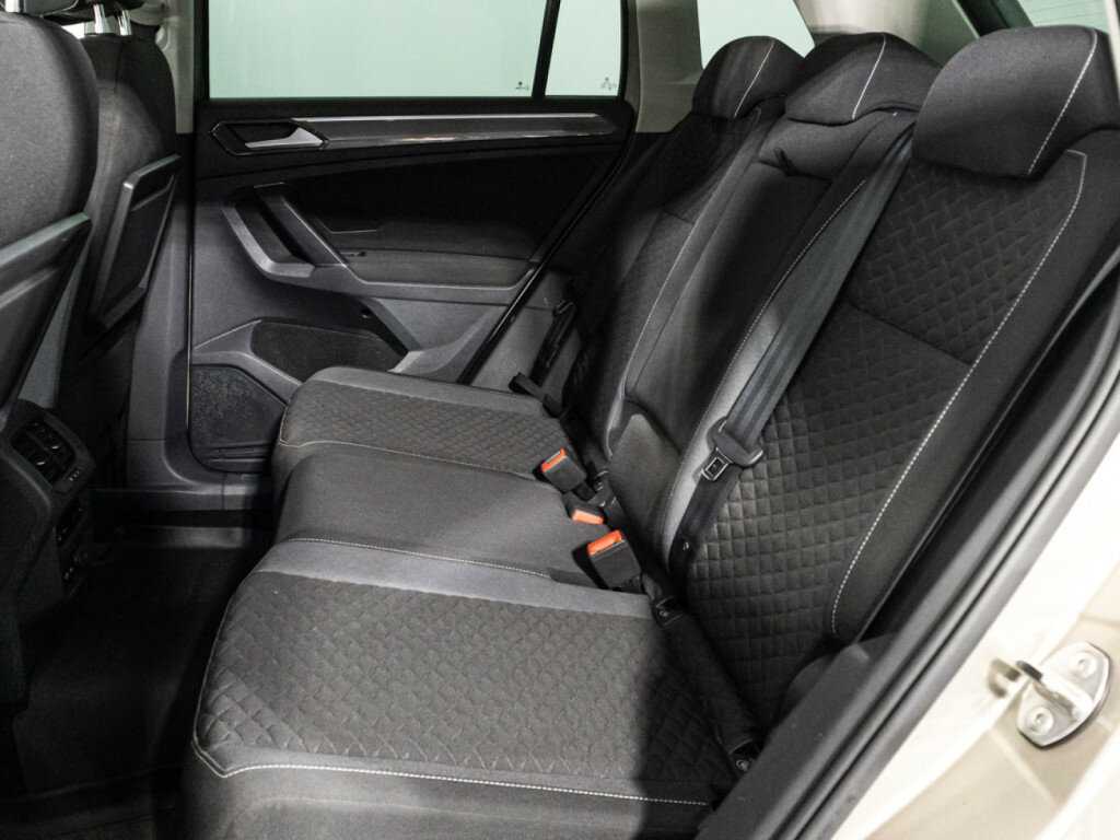 Купить Volkswagen Tiguan, 2018, 166 443 км, фото №10