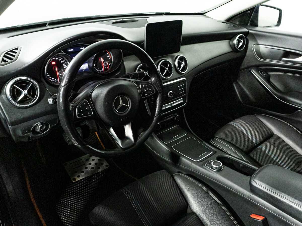 Купить Mercedes-Benz CLA 200, 2018, 139 343 км, фото №11