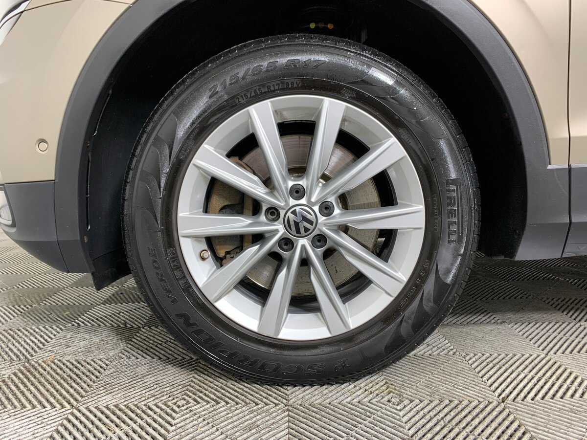 Купить Volkswagen Tiguan, 2017, 107 343 км, фото №9