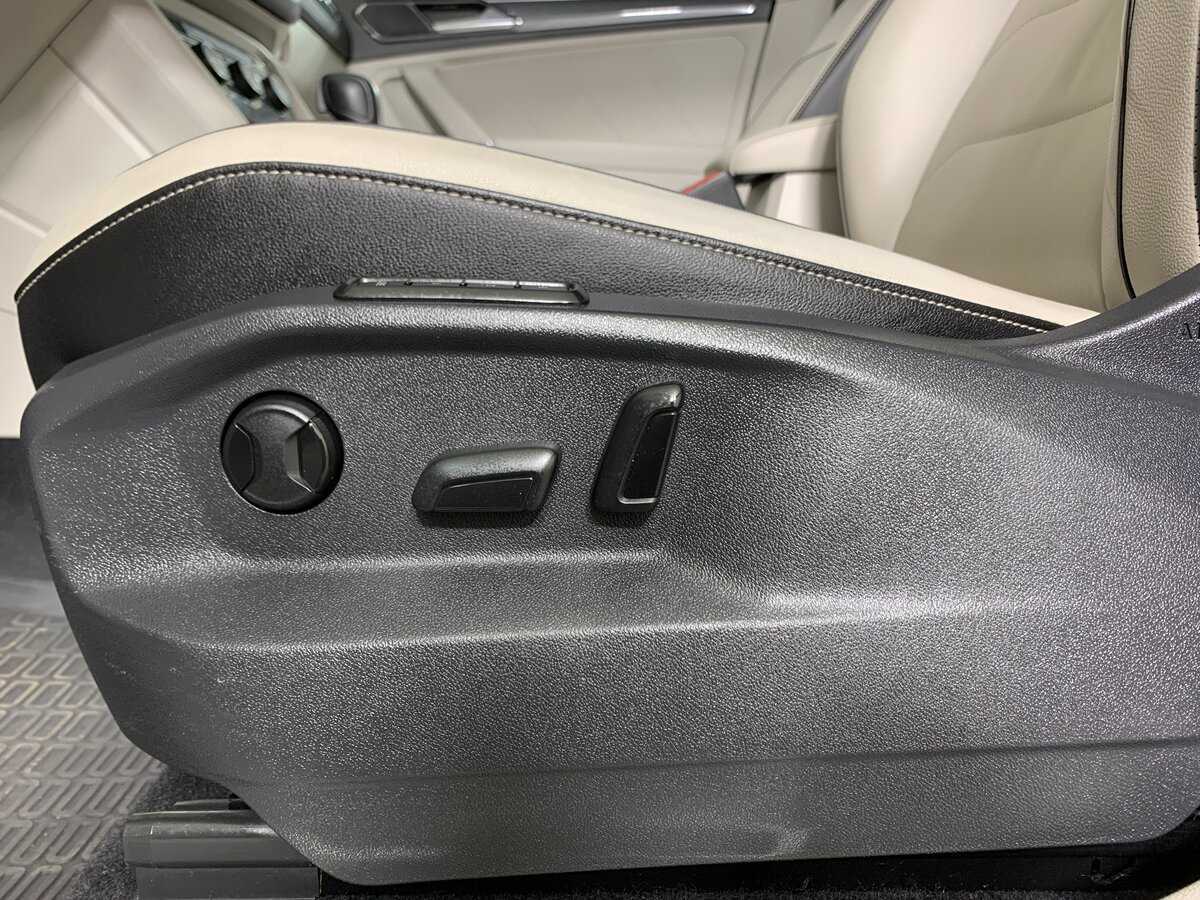 Купить Volkswagen Tiguan, 2017, 107 343 км, фото №17