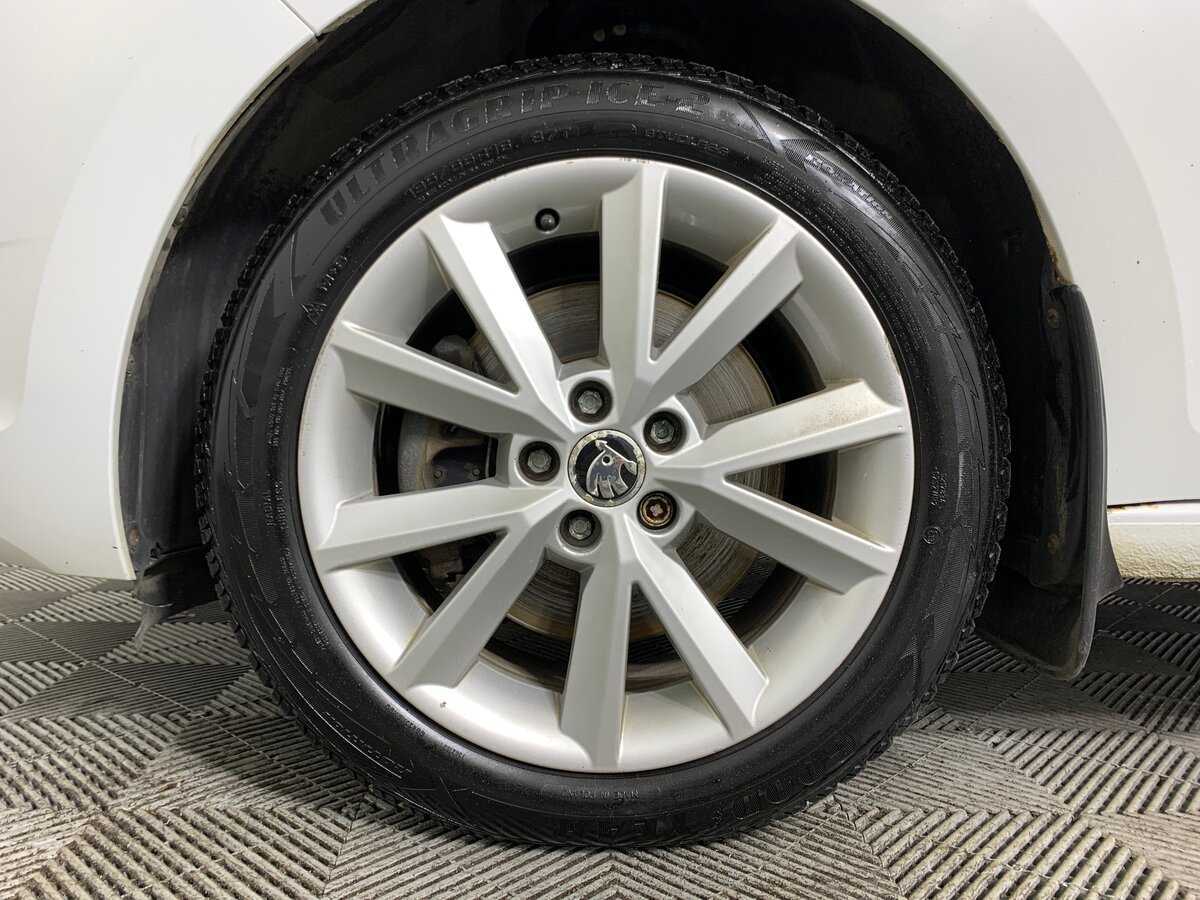 Купить Skoda Rapid, 2015, 130 751 км, фото №9