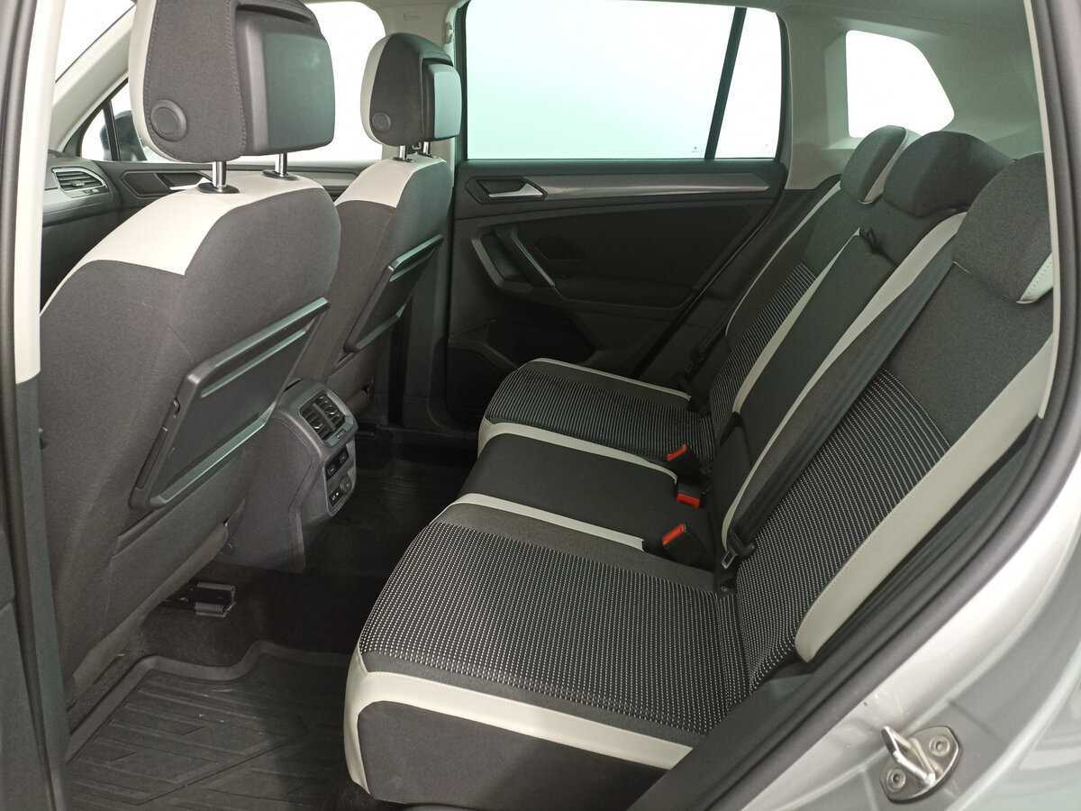 Купить Volkswagen Tiguan, 2019, 119 531 км, фото №12