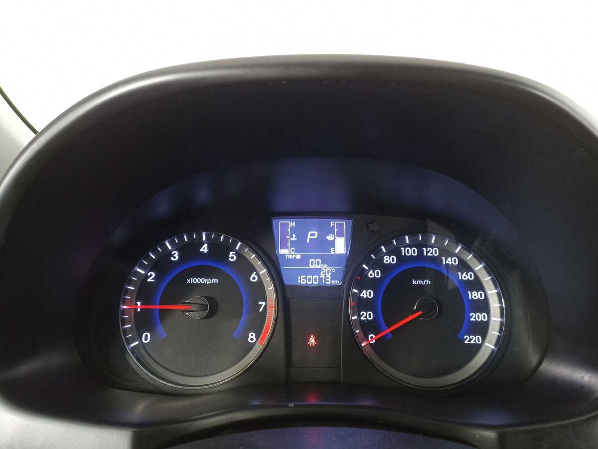 Купить Hyundai Solaris, 2016, 160 075 км, фото №11