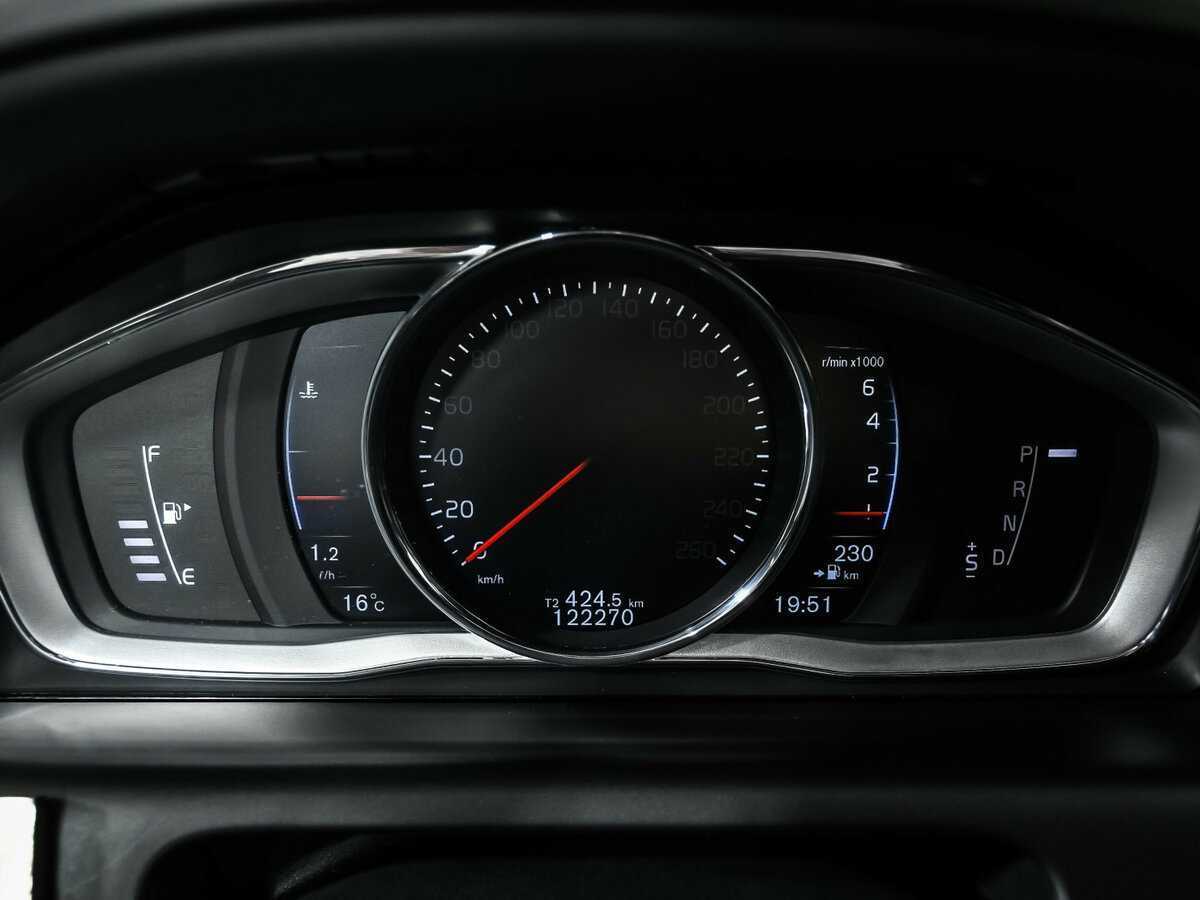 Купить Volvo XC60, 2017, 122 268 км, фото №10