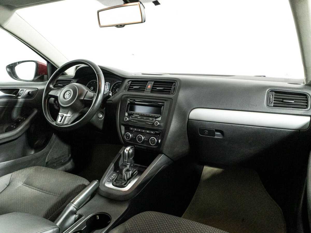 Купить Volkswagen Jetta, 2012, 205 238 км, фото №9