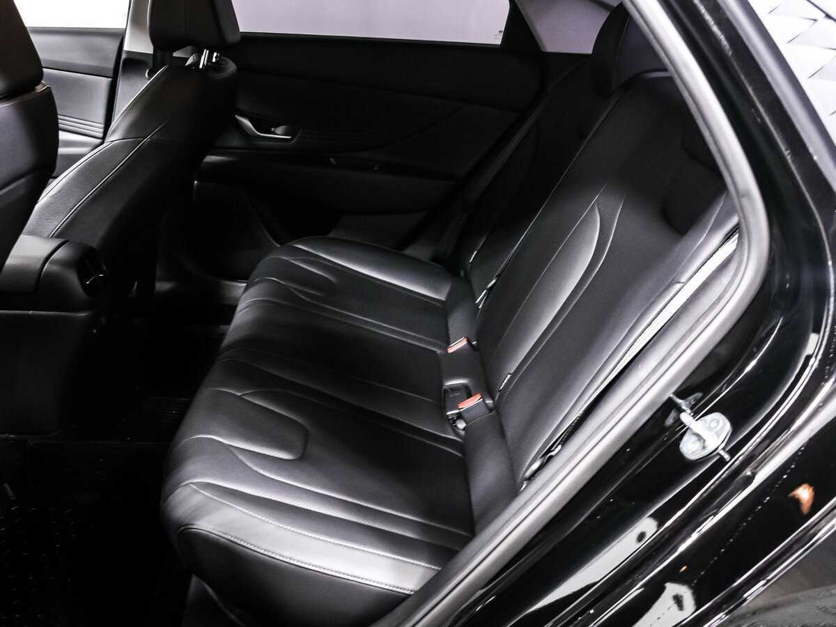 Купить Hyundai Elantra, 2024, 18 571 км, фото №13