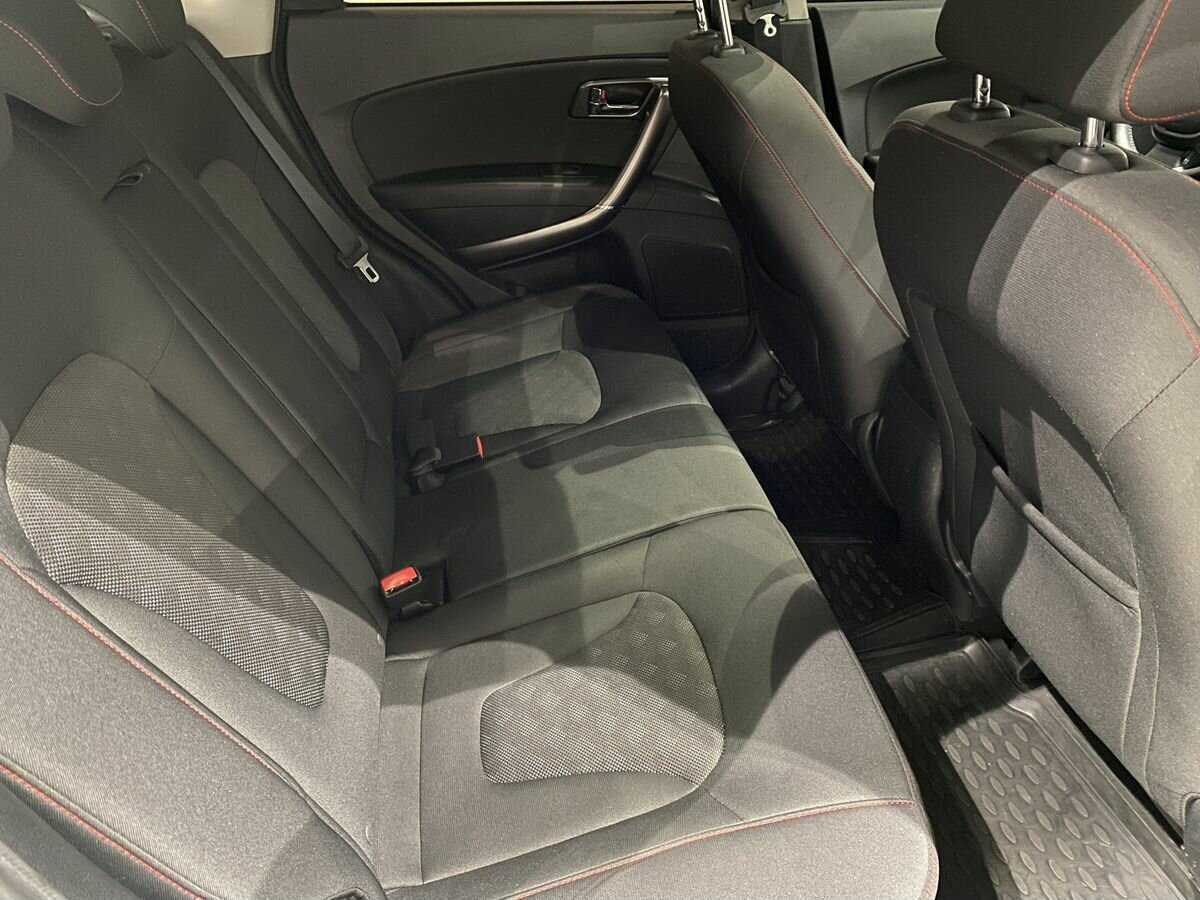 Купить FAW Besturn X80, 2017, 124 388 км, фото №11