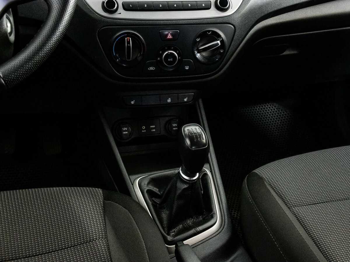 Купить Hyundai Solaris, 2018, 199 320 км, фото №12