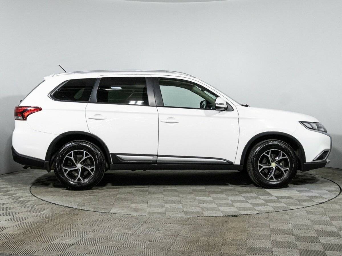 Купить Mitsubishi Outlander, 2016, 179 472 км, фото №4