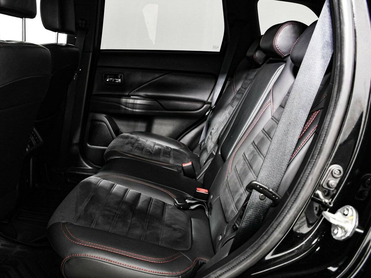 Купить Mitsubishi Outlander, 2020, 100 600 км, фото №13