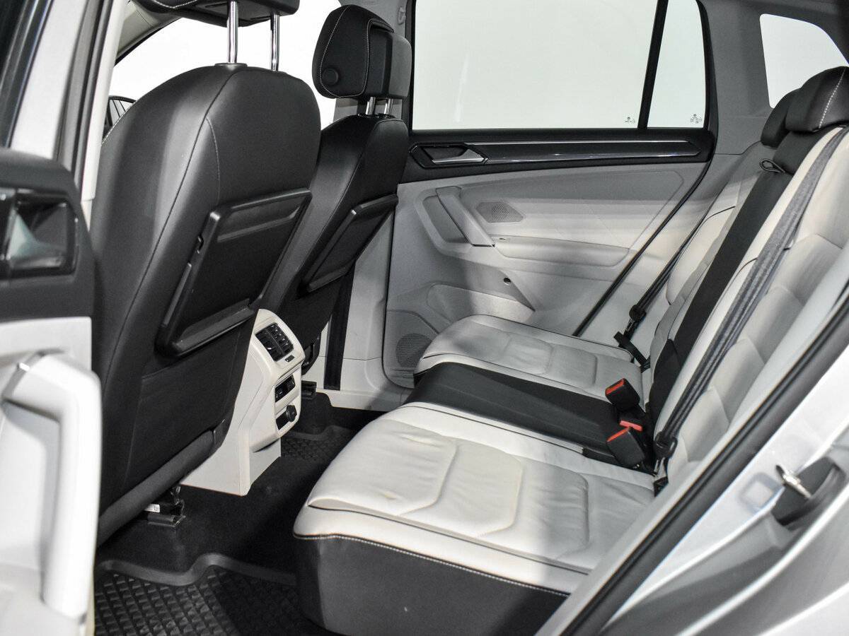 Купить Volkswagen Tiguan, 2017, 124 553 км, фото №12