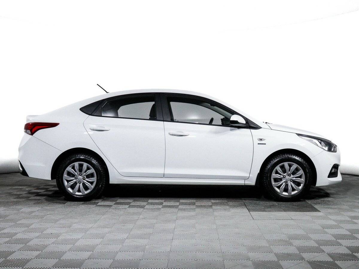 Купить Hyundai Solaris, 2019, 13 585 км, фото №4
