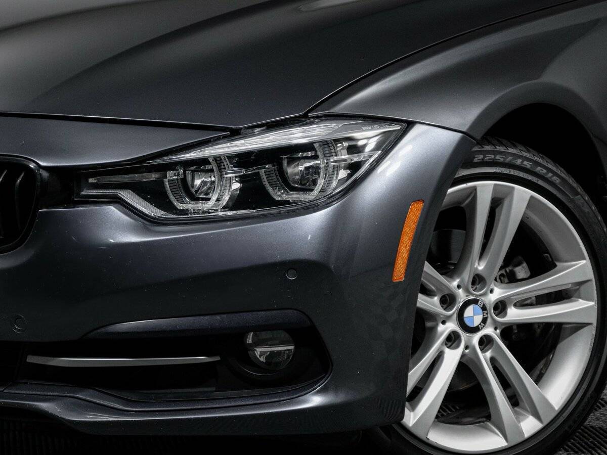 Купить BMW 3 серии 330i xDrive, 2017, 122 817 км, фото №17