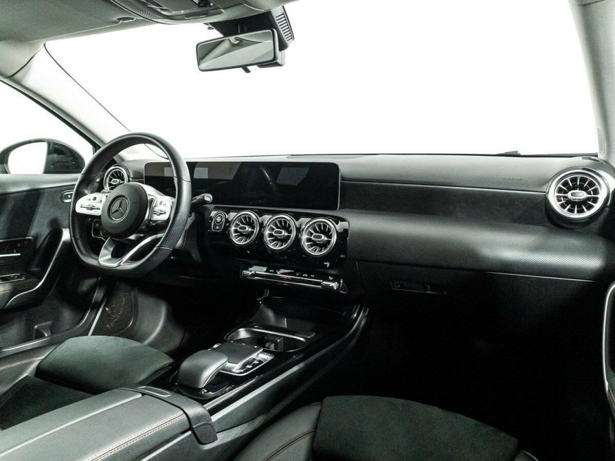 Купить Mercedes-Benz A-Класс 200, 2018, 80 053 км, фото №9