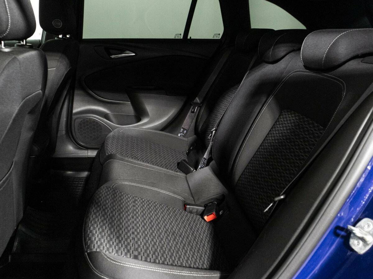 Купить Opel Astra, 2019, 129 160 км, фото №10