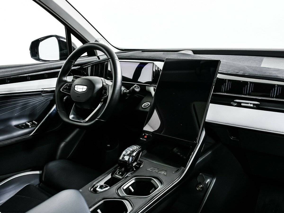 Купить Geely Atlas, 2023, 50 472 км, фото №9